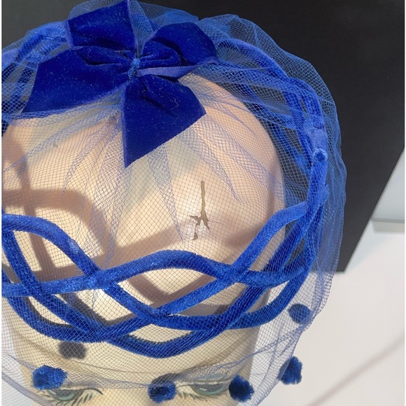 Vintage Blue Fascinator Hat - Picture 2 of 2